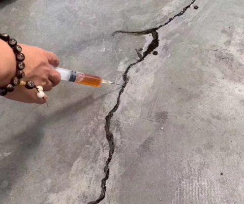 连州混凝土裂缝修补技术详解​